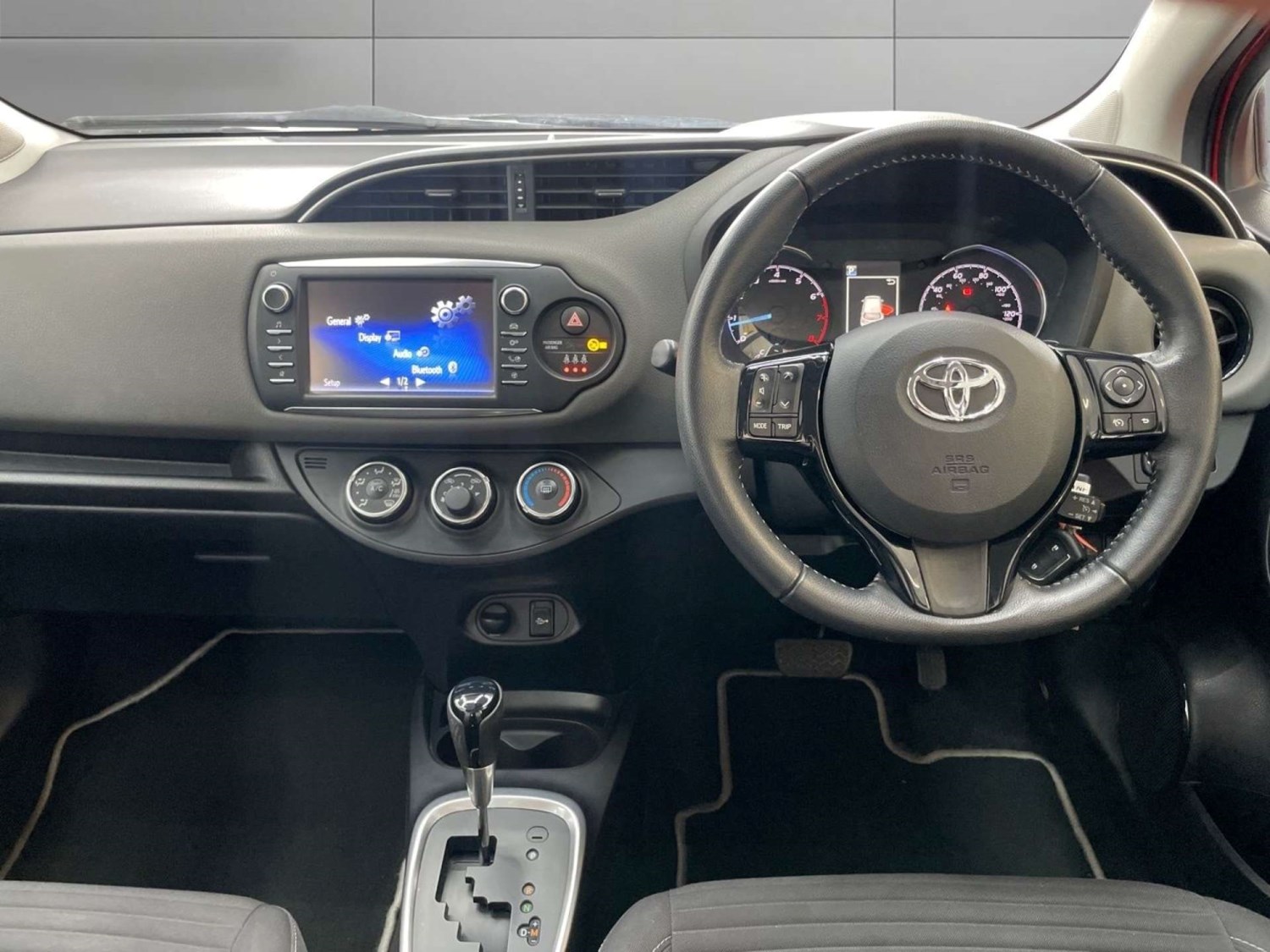 Toyota Yaris Listing Image