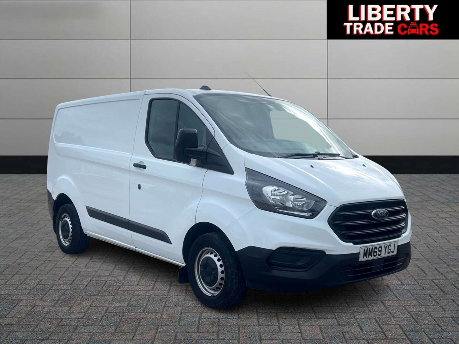 Ford Transit Custom Listing Image