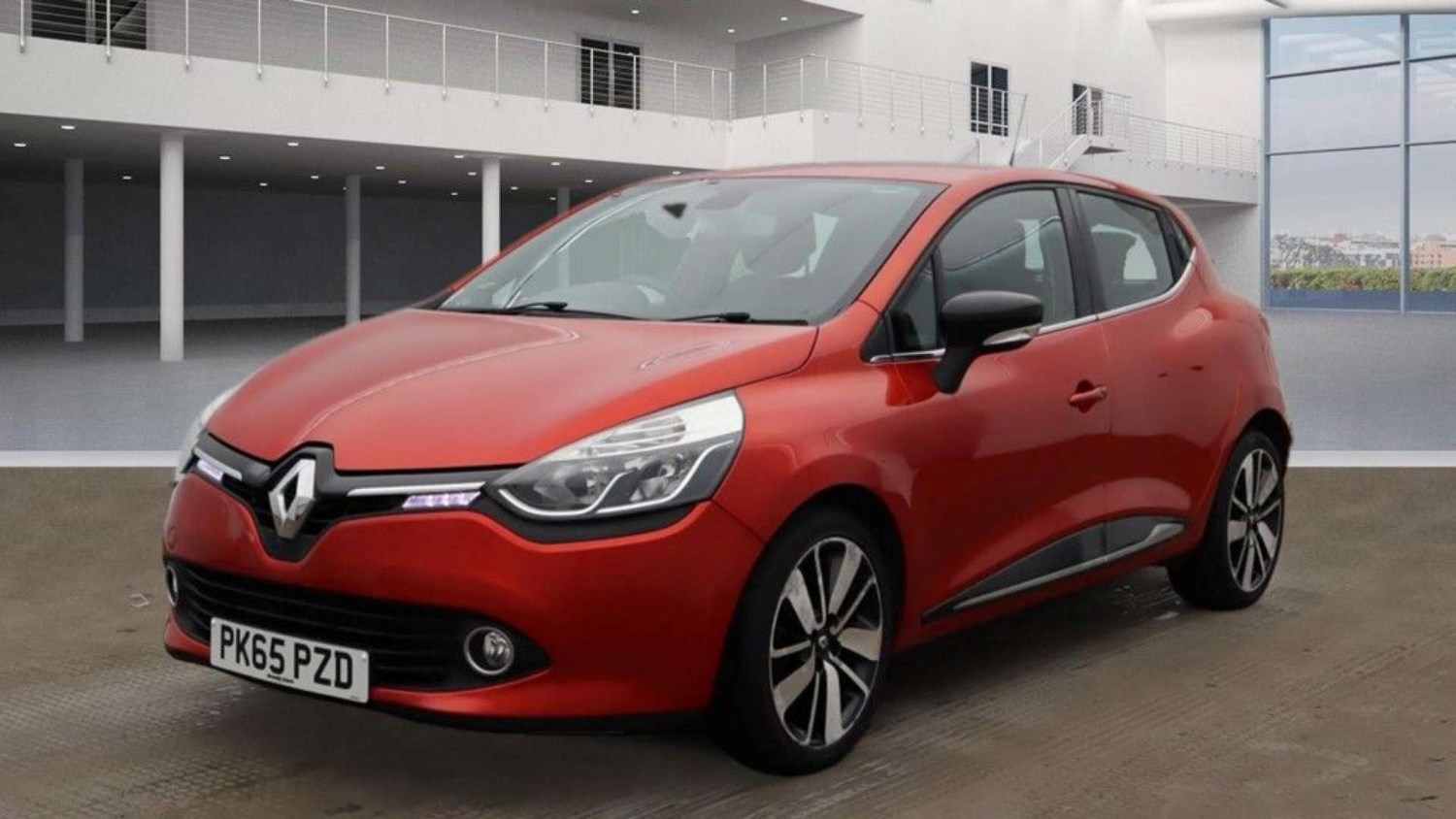 Renault Clio Listing Image