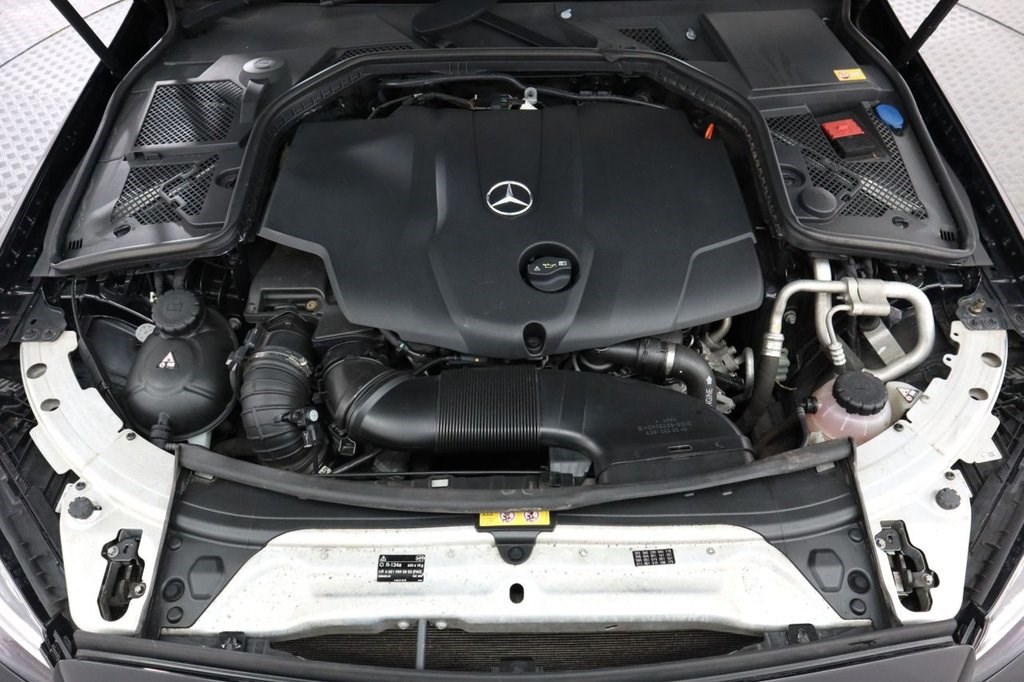 Mercedes-Benz C-Class Listing Image