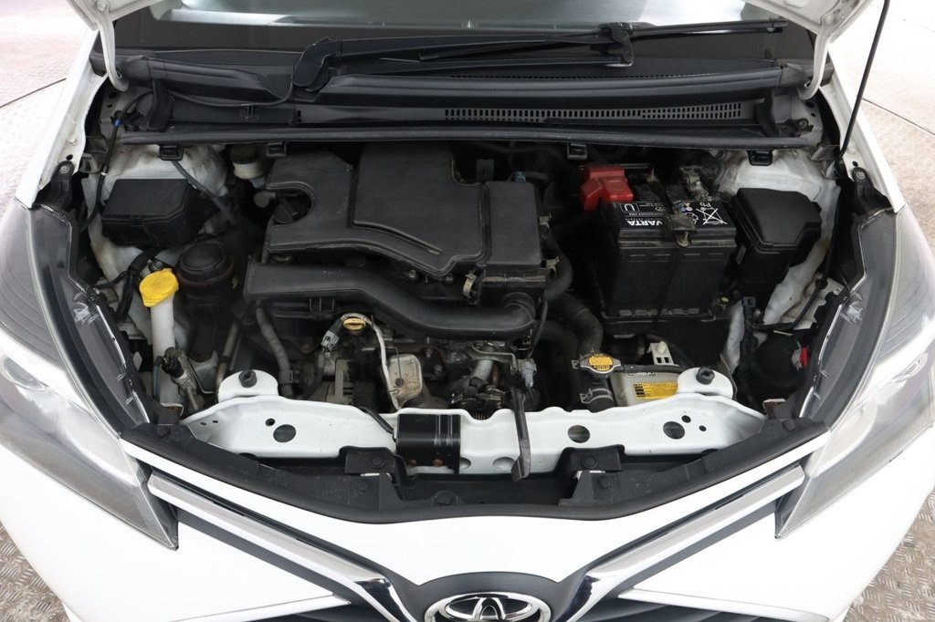 Toyota Yaris Listing Image