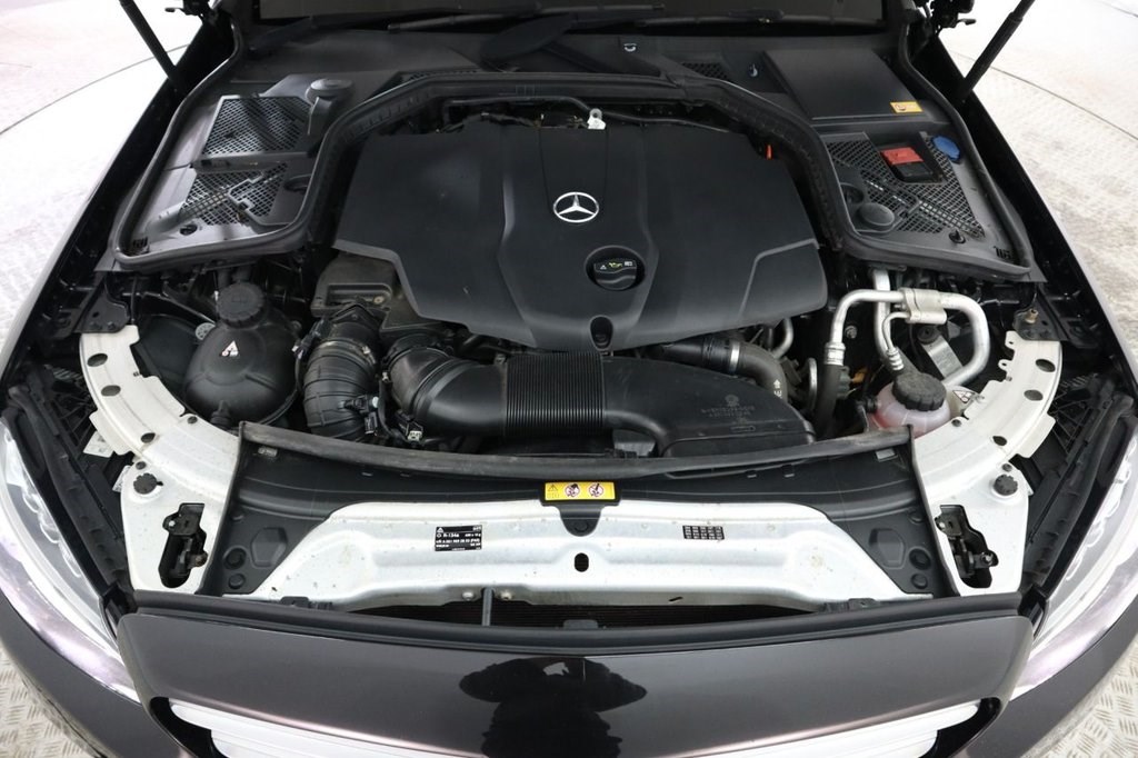 Mercedes-Benz C-Class Listing Image