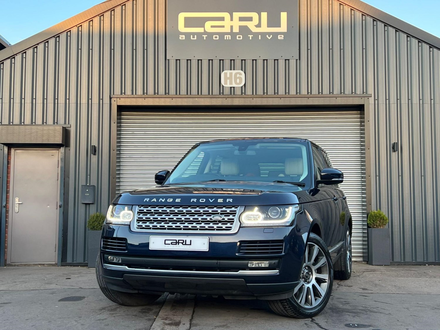 Land Rover Range Rover Listing Image