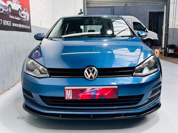 Volkswagen Golf Listing Image