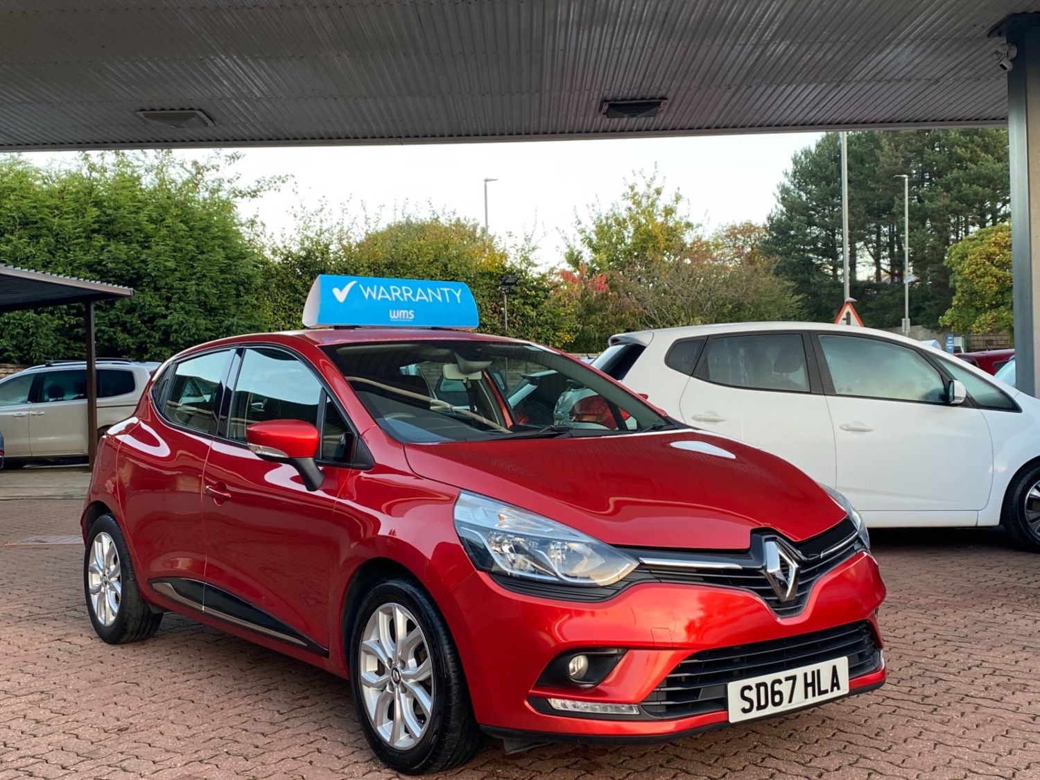 Renault Clio Listing Image