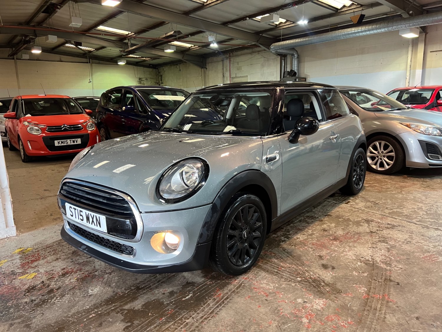 MINI Hatch Listing Image