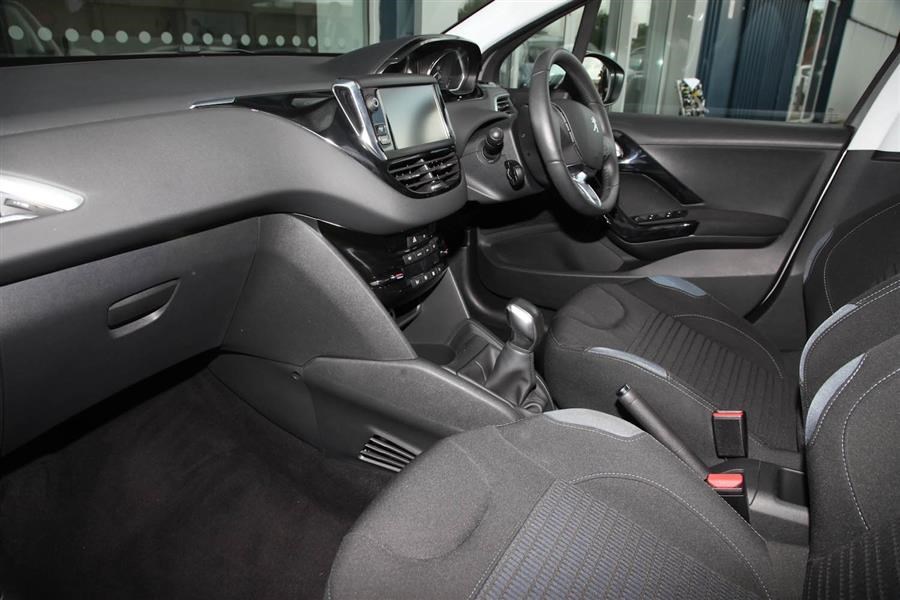 Peugeot 208 Listing Image