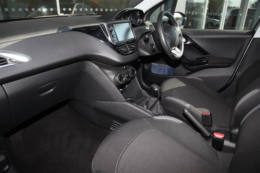 Peugeot 208 Listing Image