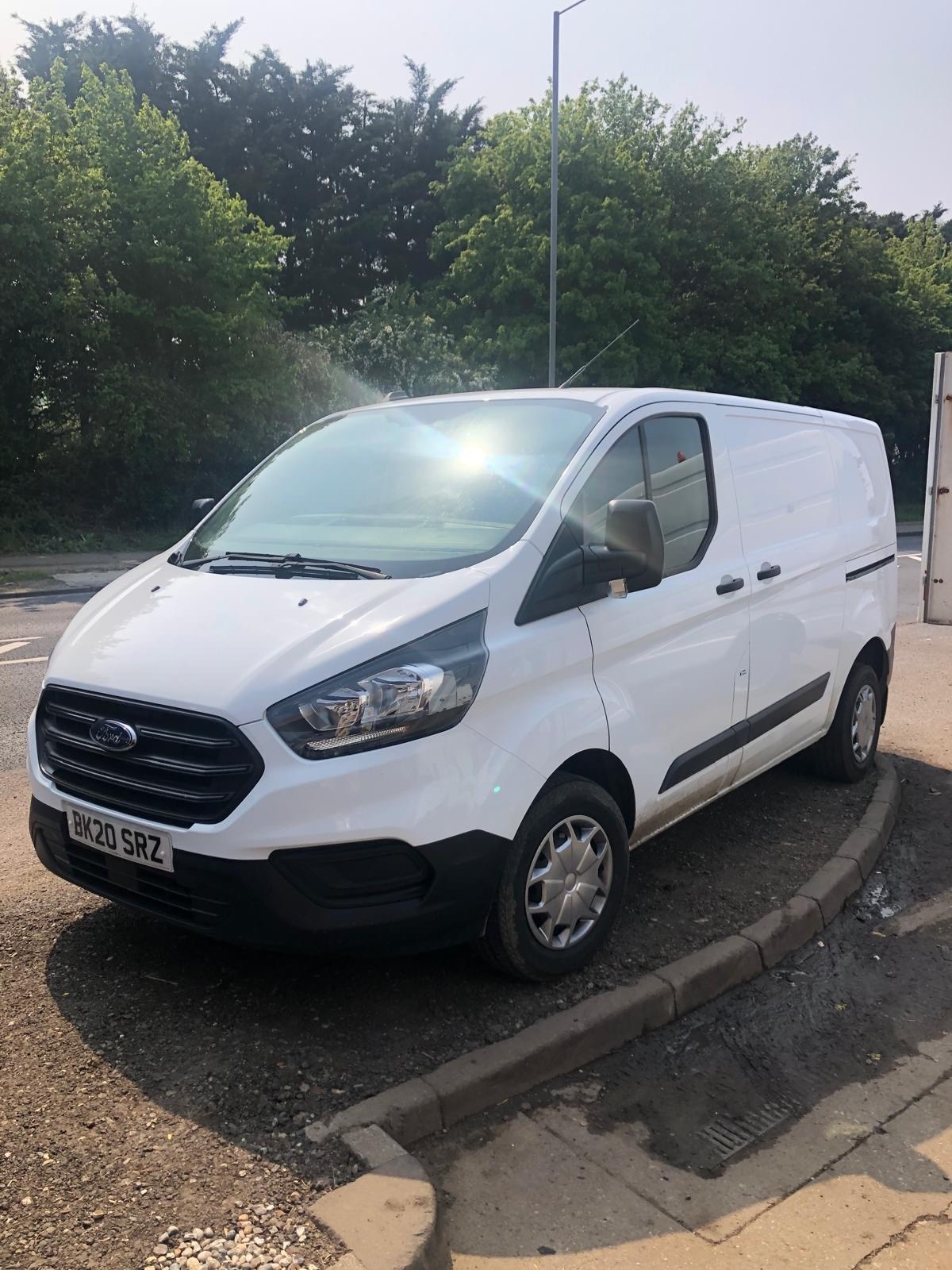 Ford Transit Custom Listing Image