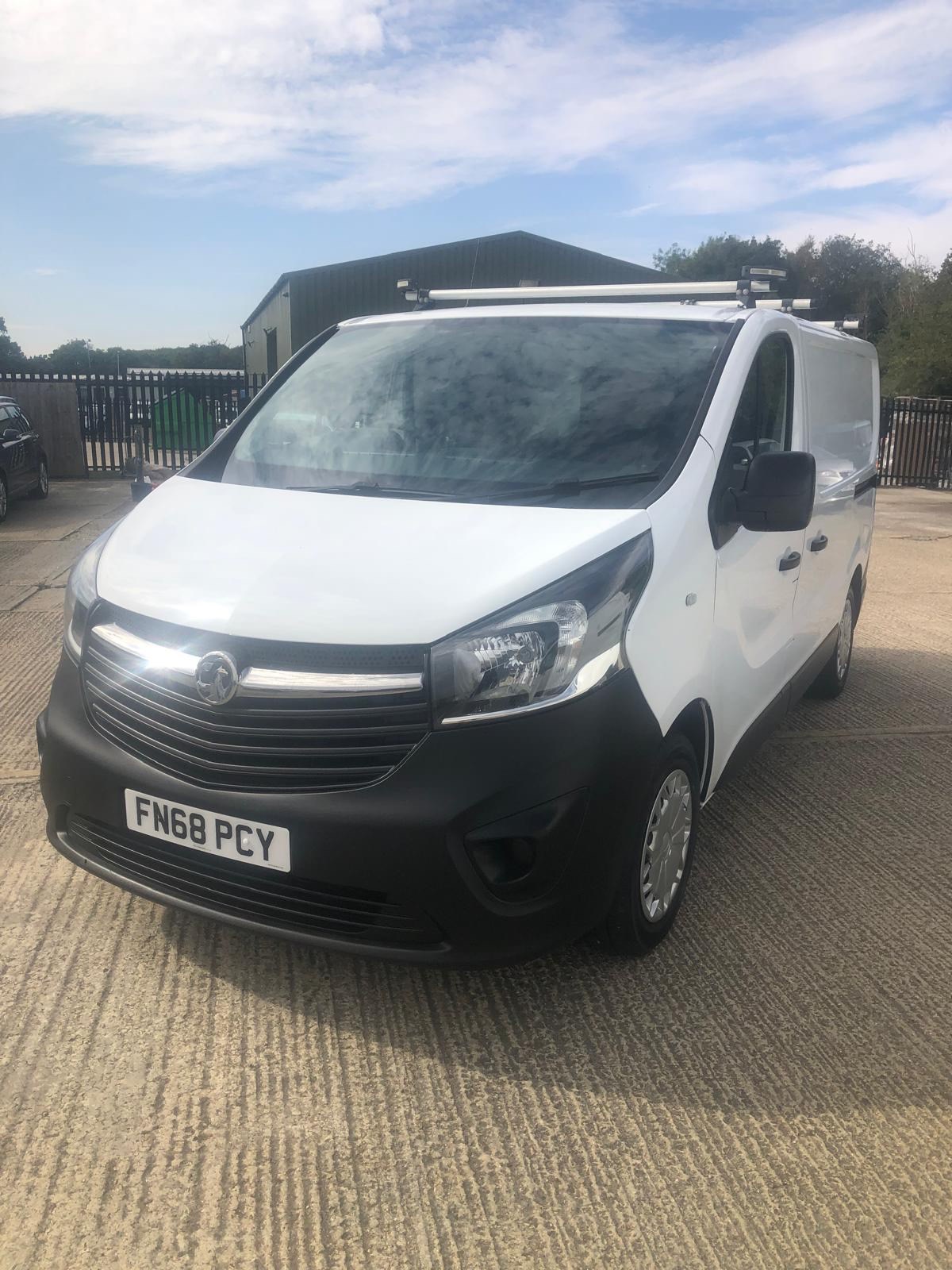 Vauxhall Vivaro Listing Image