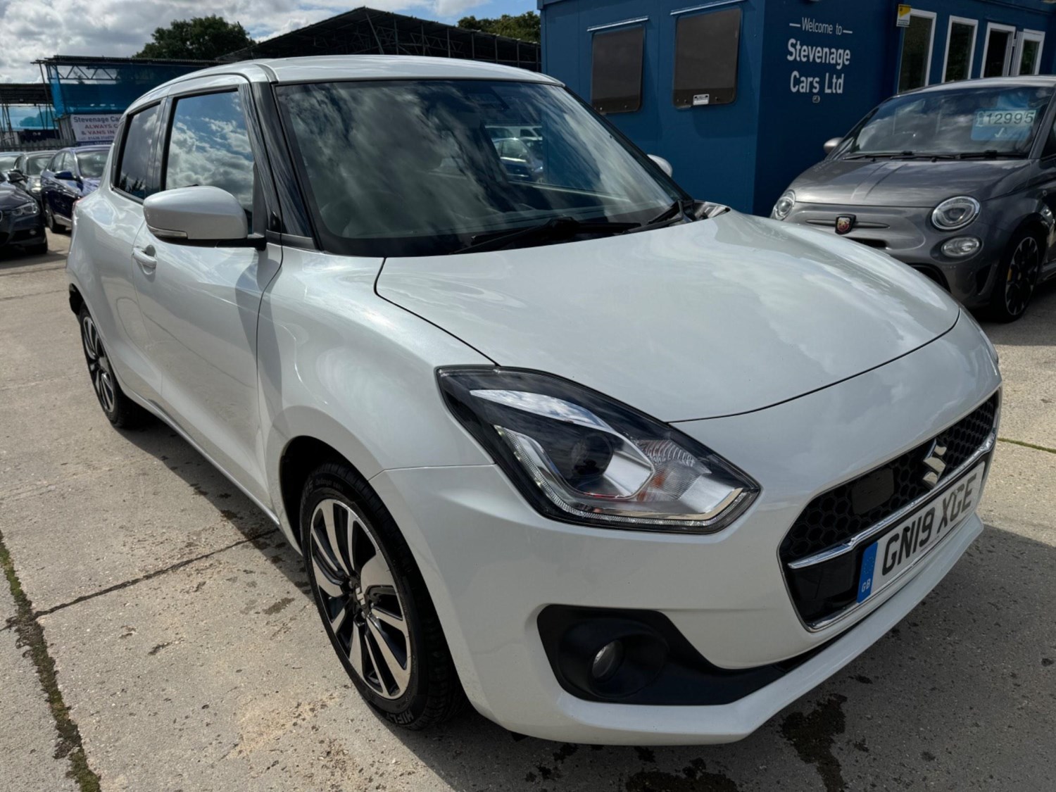 Suzuki Swift Listing Image