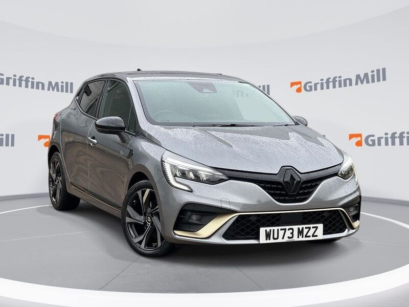 Renault Clio Listing Image