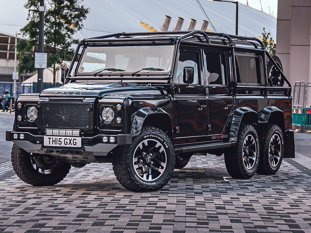 Land Rover Defender Listing Image