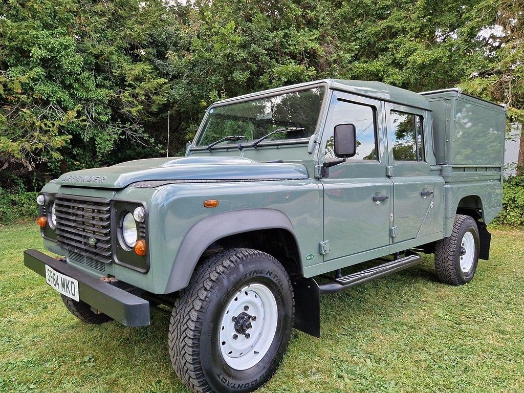 Land Rover Defender 130 Listing Image