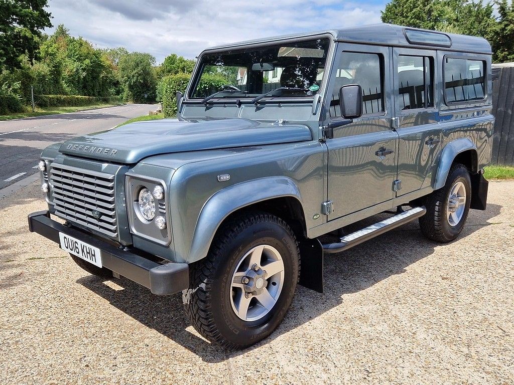 Land Rover Defender 110 Listing Image