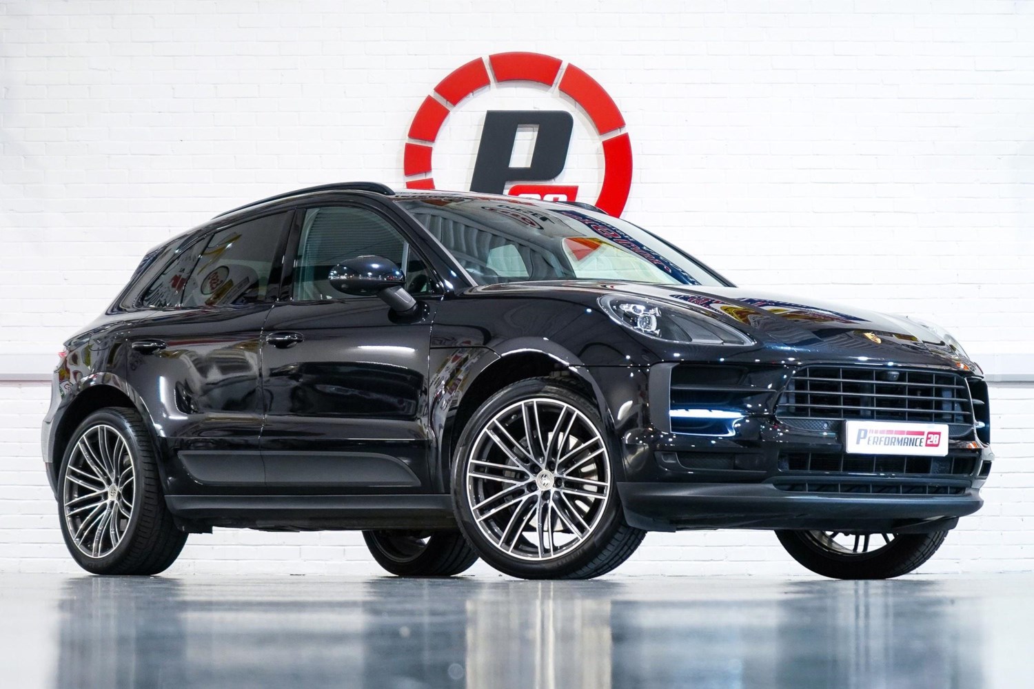 Porsche Macan Listing Image