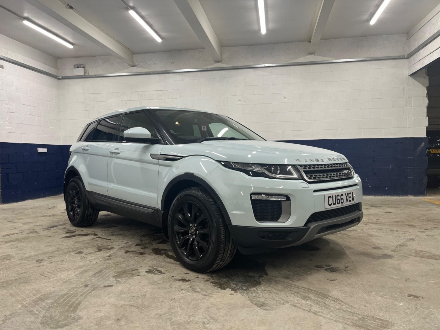 Land Rover Range Rover Evoque Listing Image