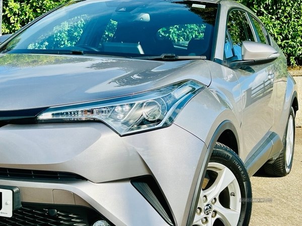 Toyota C-HR Listing Image