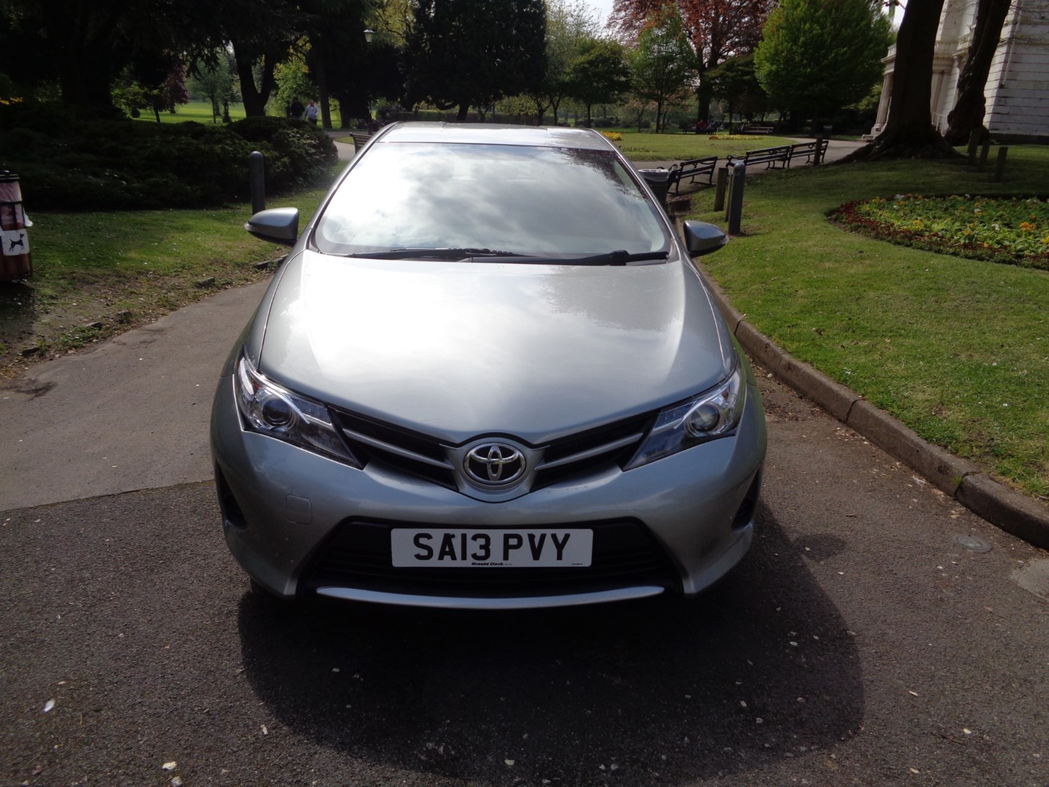 Toyota Auris Listing Image