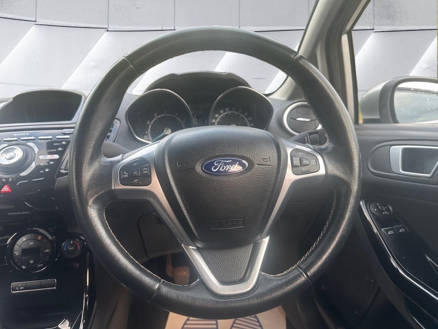 Ford Fiesta Listing Image