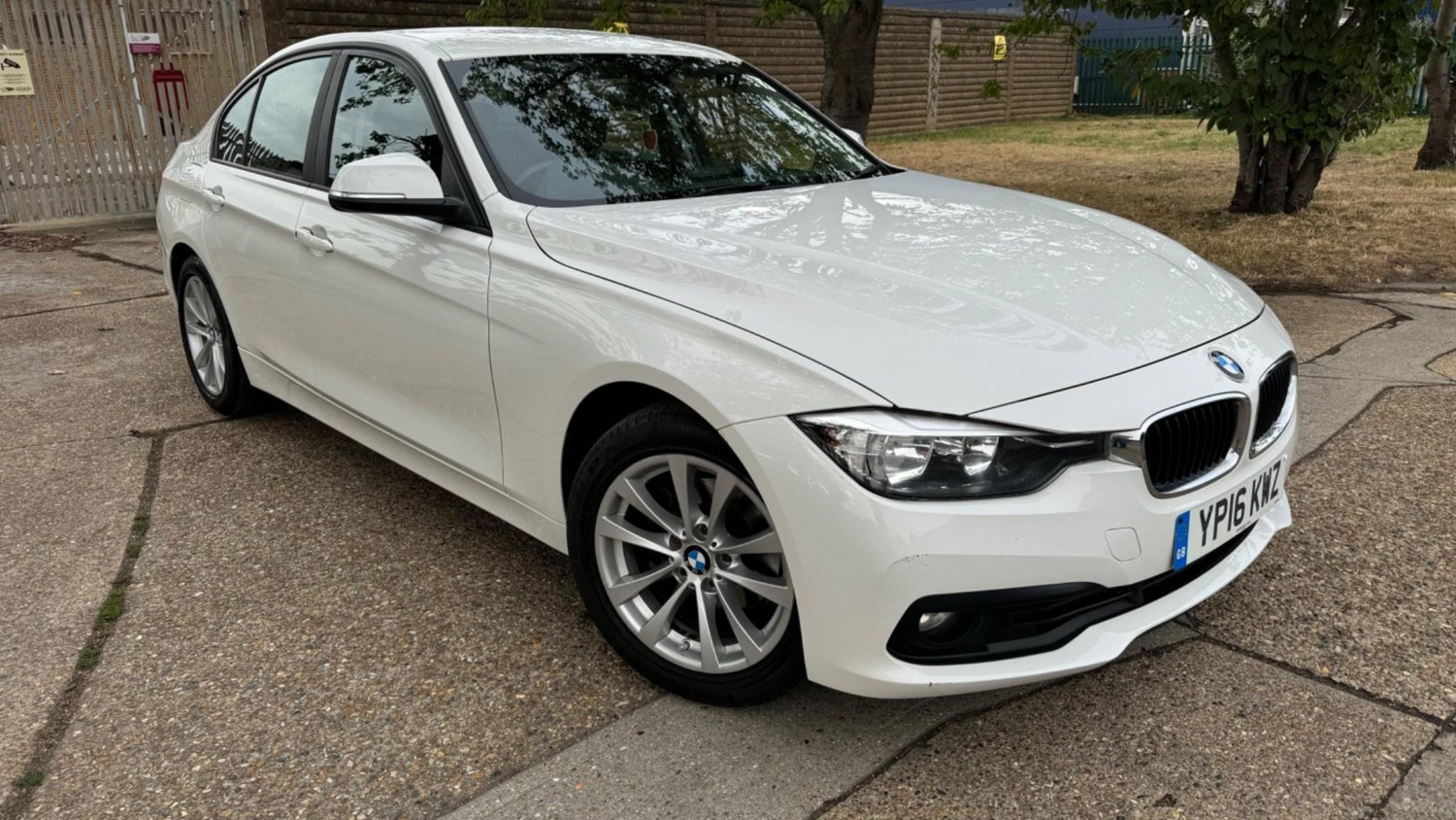 BMW 3 Series Listing Image