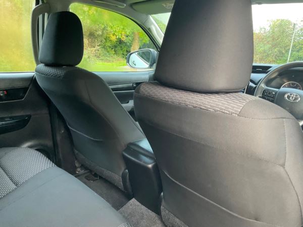 2019 (19) Toyota Hilux Active D/Cab Pick Up 2.4 D-4D For Sale In Leicester, Leicestershire