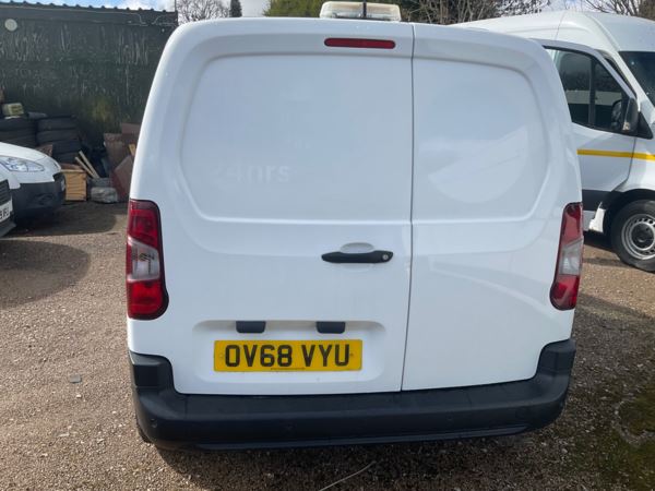 2019 (68) Peugeot Partner 1000 1.6 BlueHDi 100 Professional Van For Sale In Leicester, Leicestershire