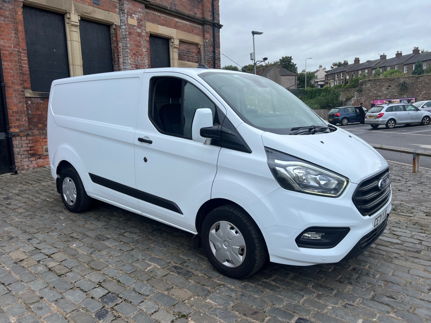 Ford Transit Custom Listing Image