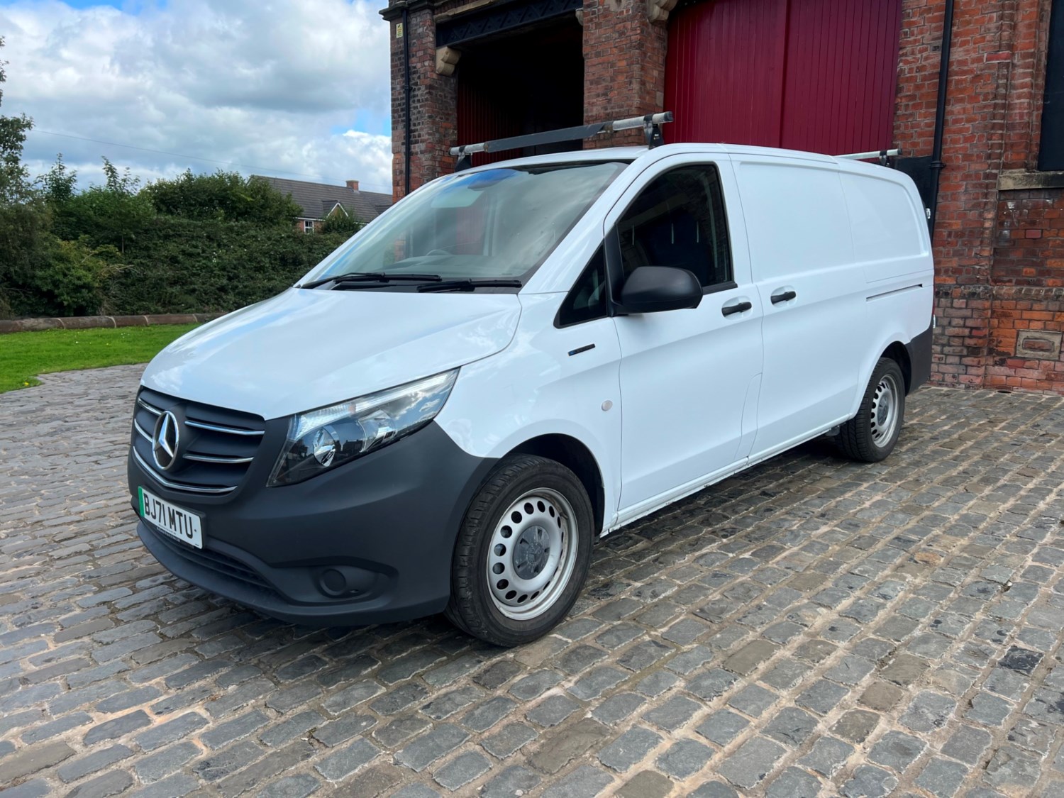 Mercedes-Benz Vito Listing Image