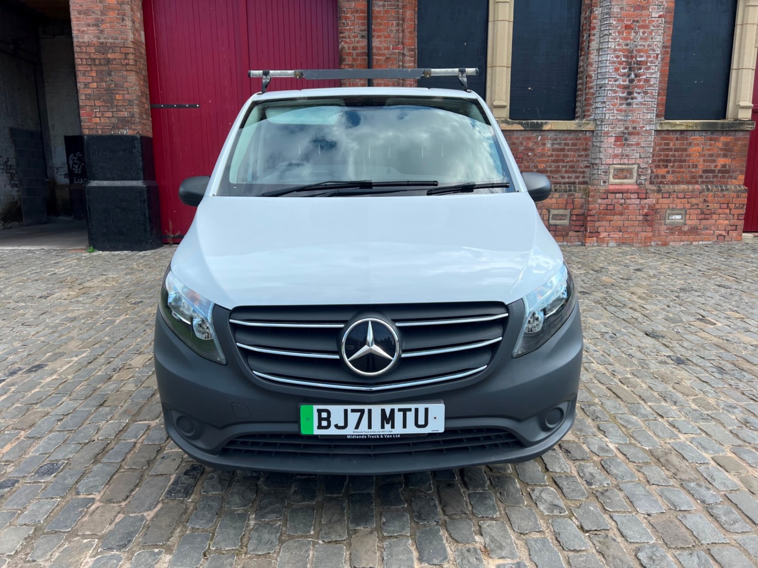 Mercedes-Benz Vito Listing Image