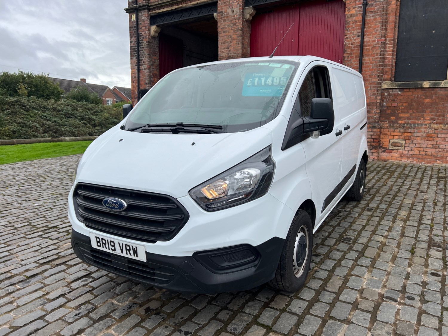 Ford Transit Custom Listing Image