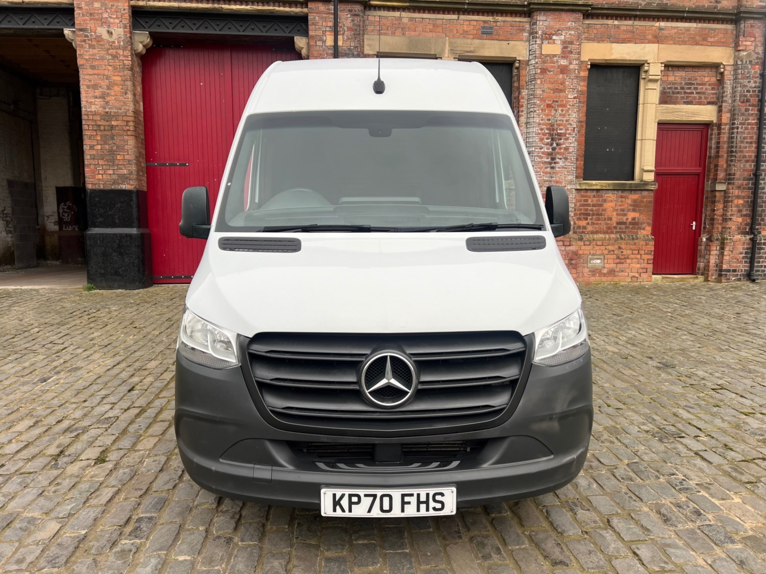 Mercedes-Benz Sprinter Listing Image