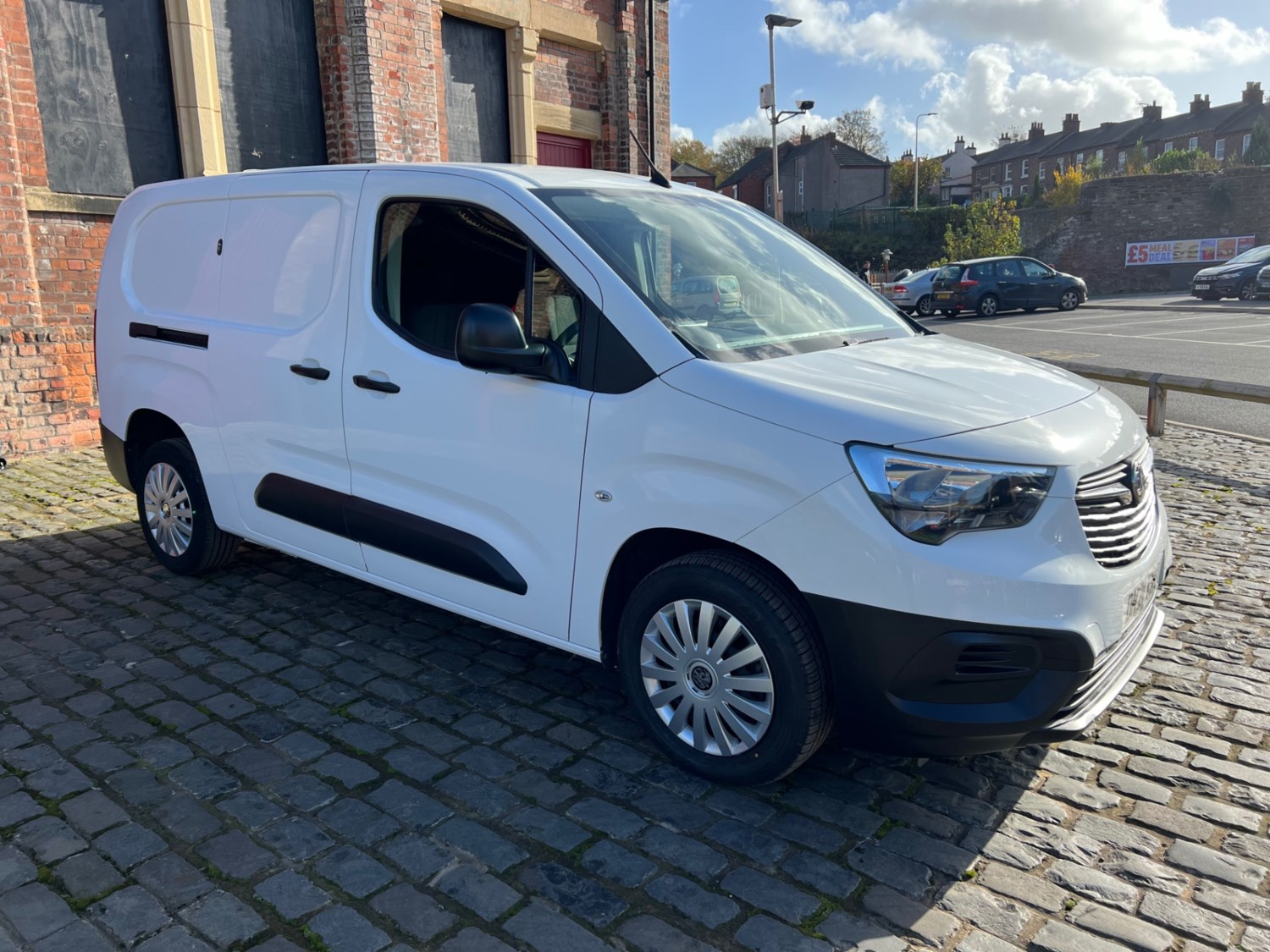 Vauxhall Combo Listing Image