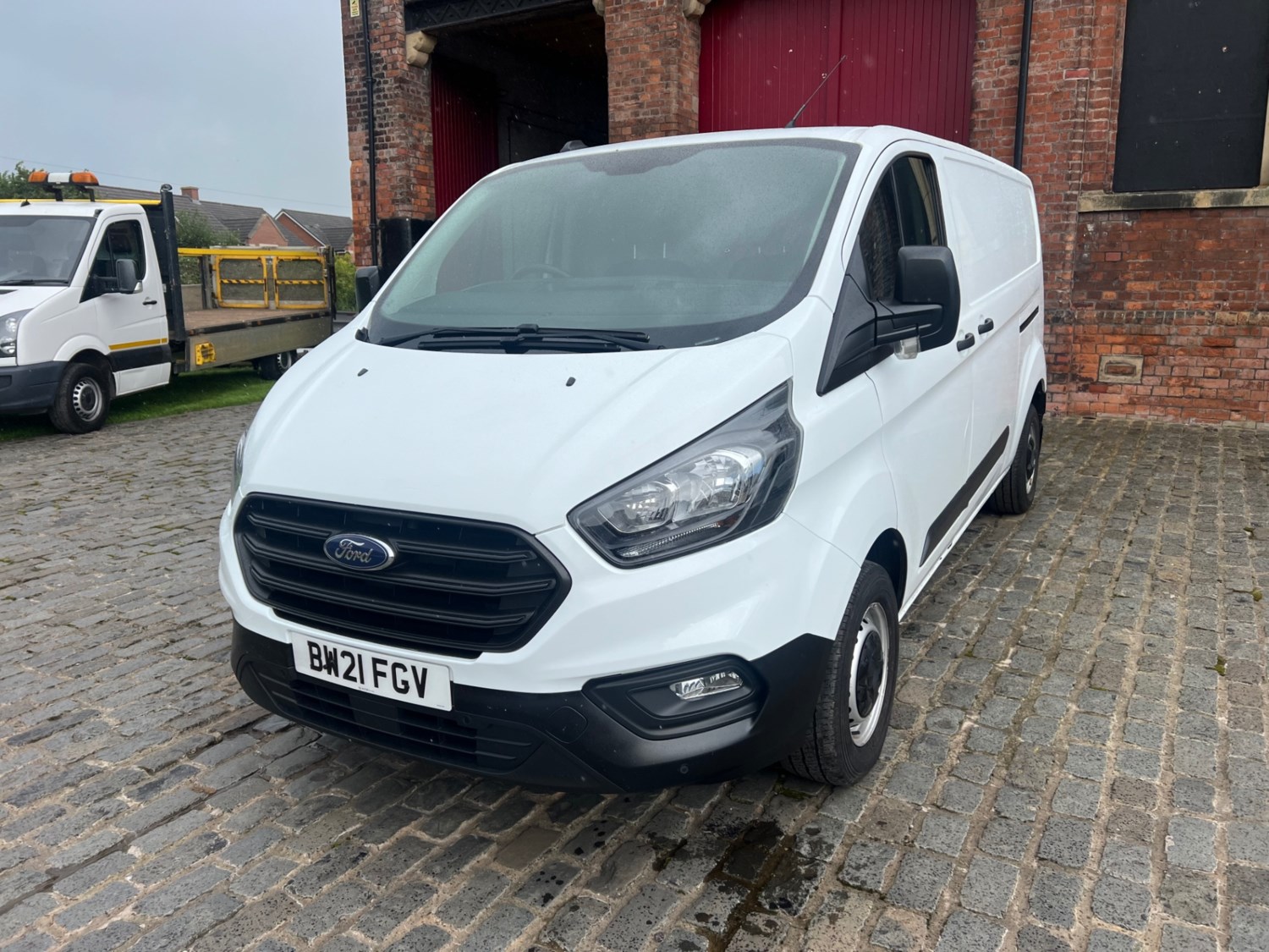 Ford Transit Custom Listing Image