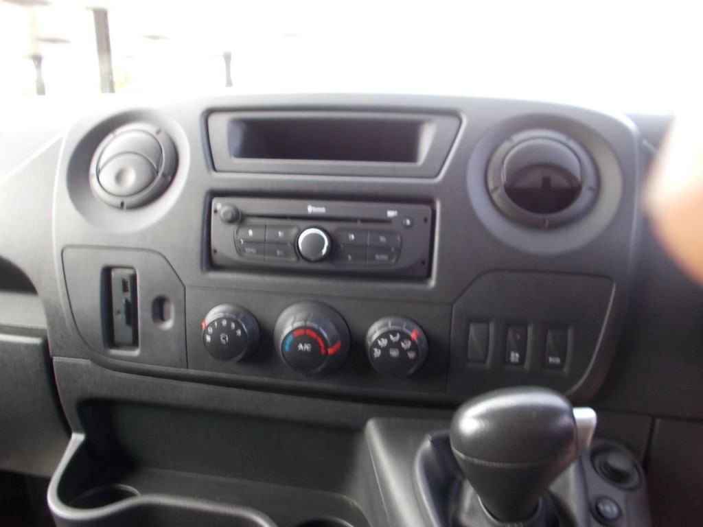 Renault Master Listing Image