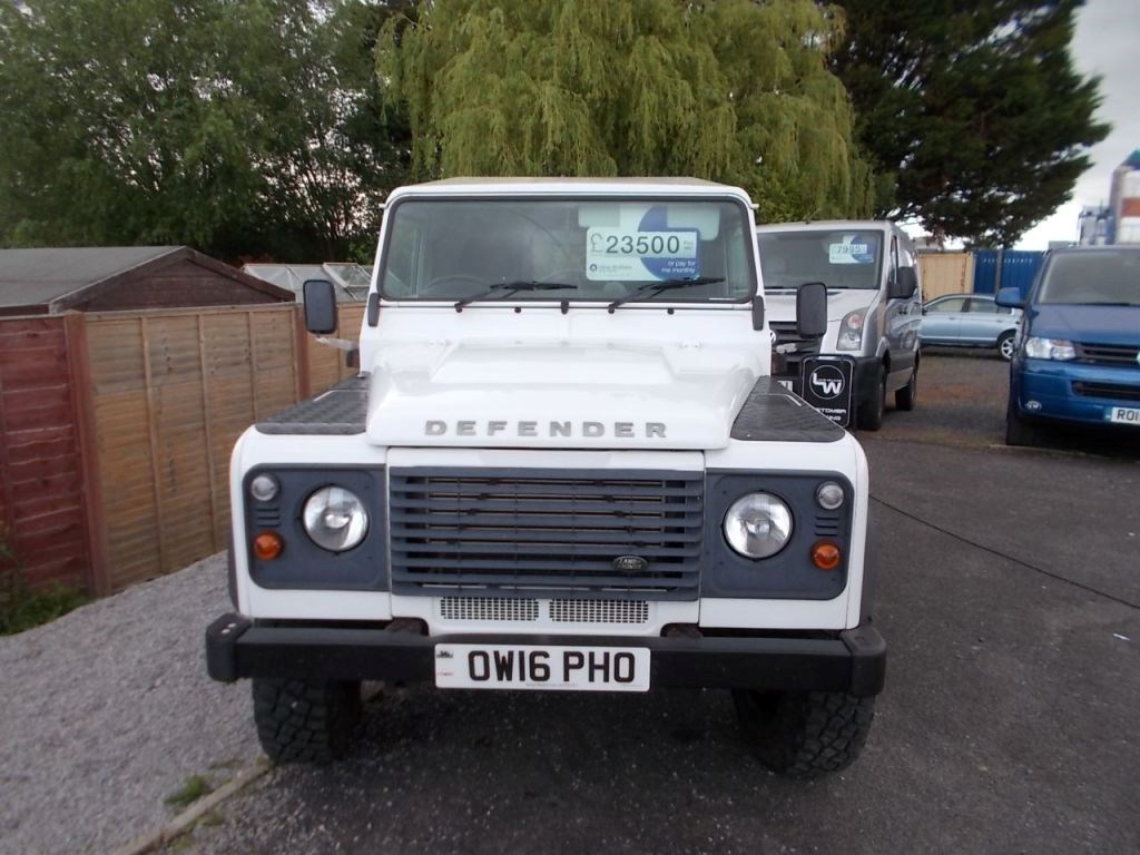 Land Rover Defender Listing Image