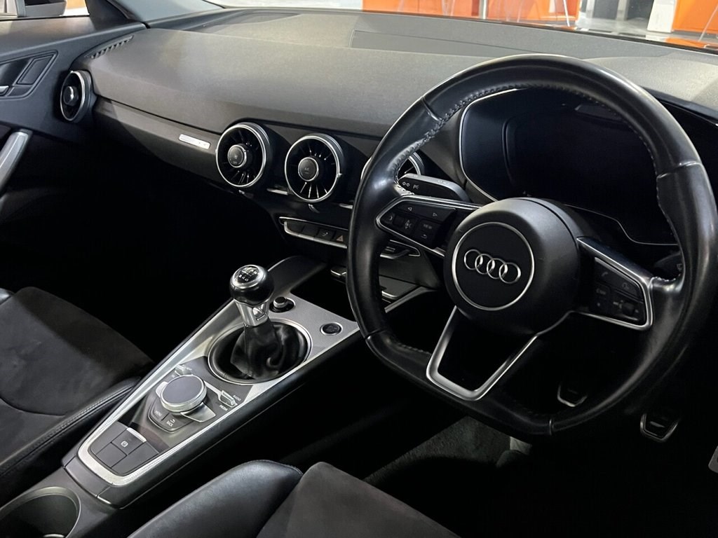 Audi TT Listing Image