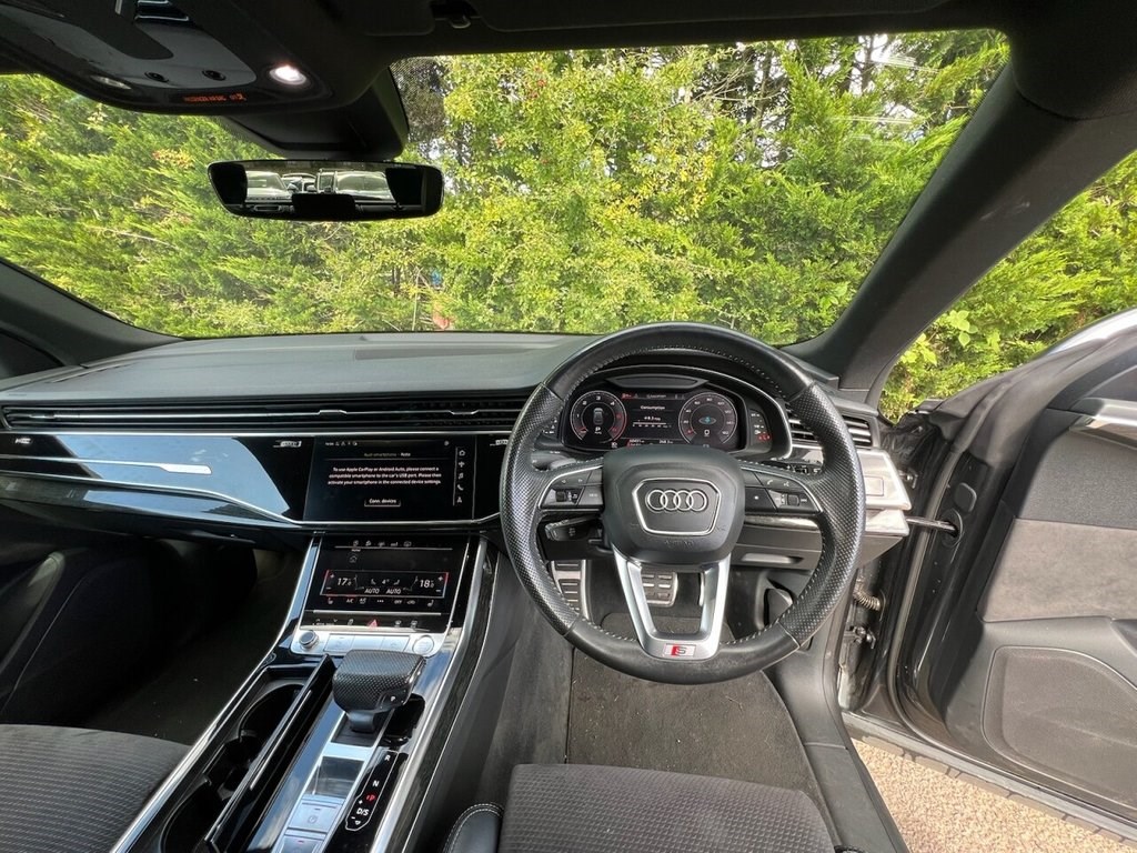 Audi Q8 Listing Image