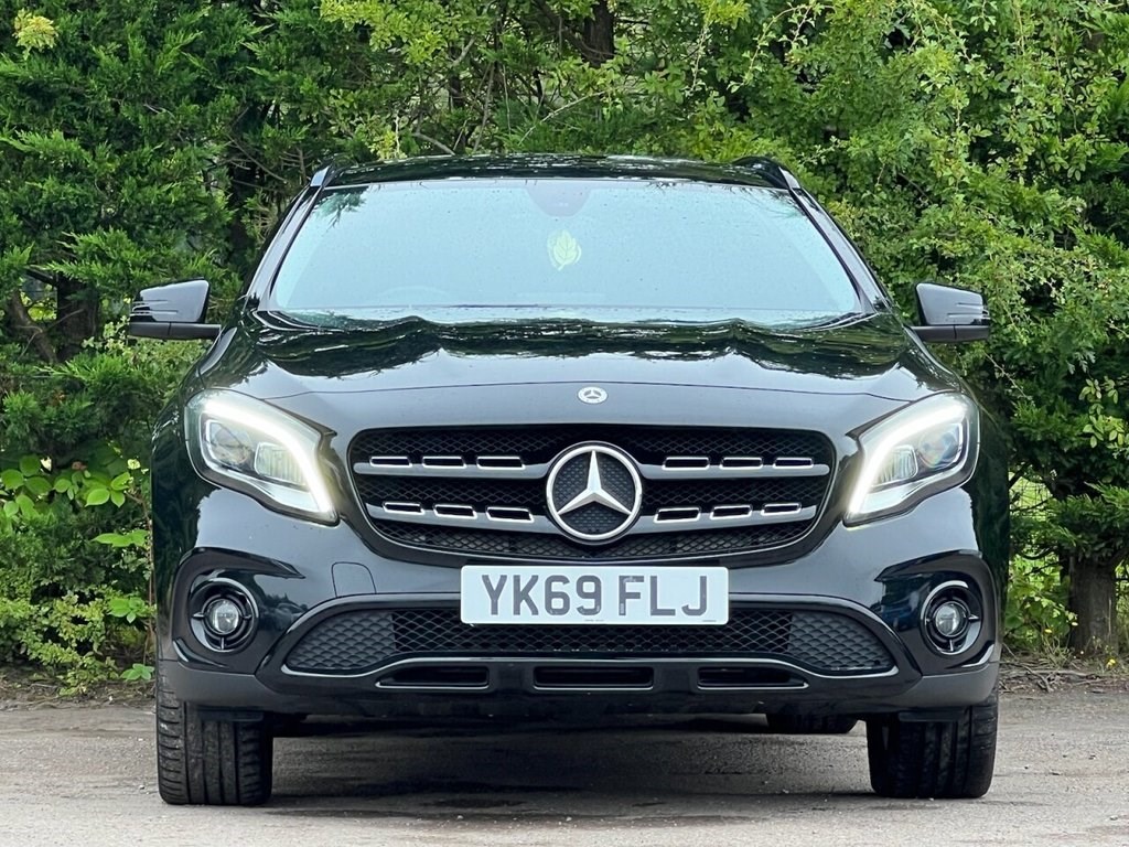 Mercedes-Benz GLA Listing Image