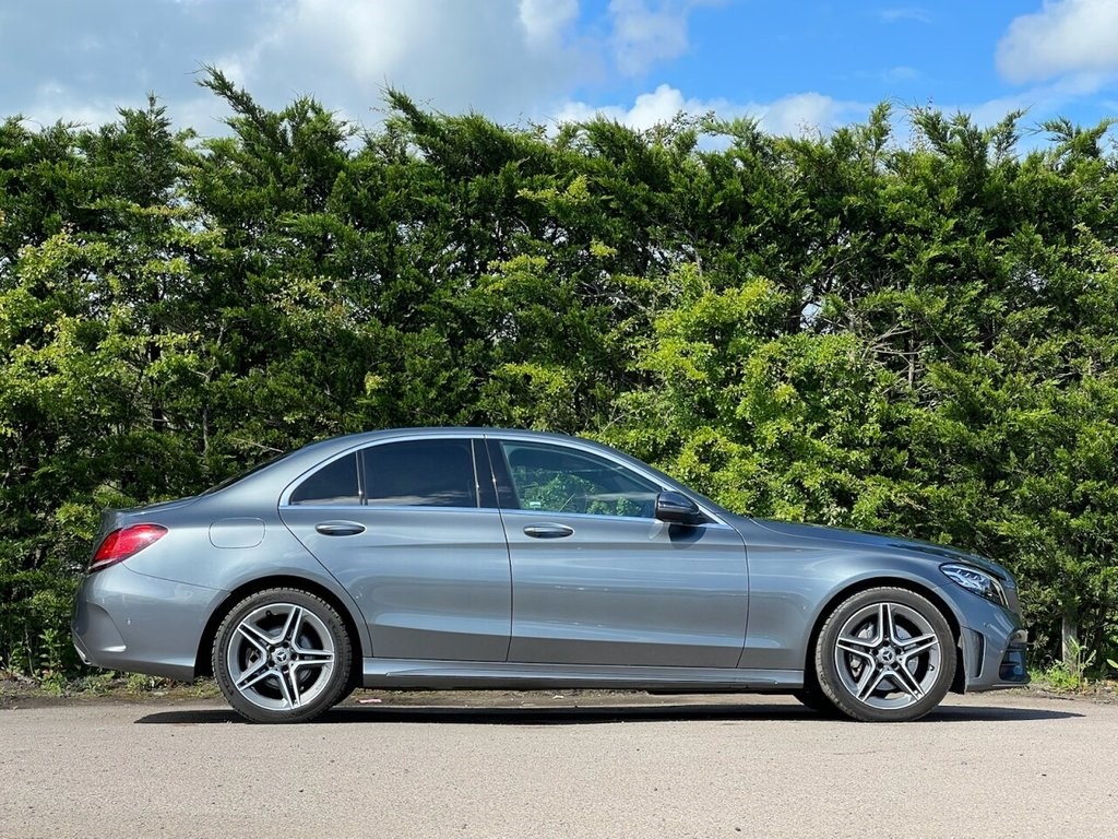 Mercedes-Benz C-Class Listing Image