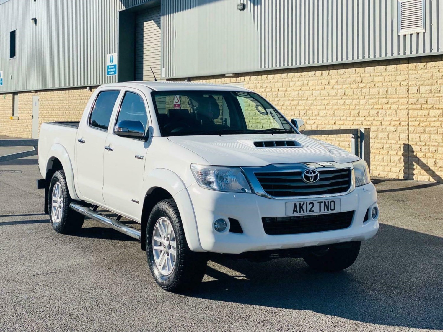 Toyota Hilux Listing Image