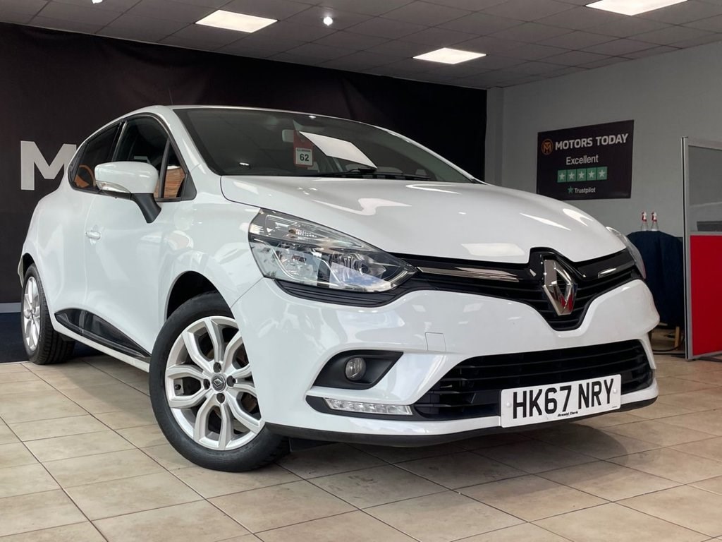 Renault Clio Listing Image