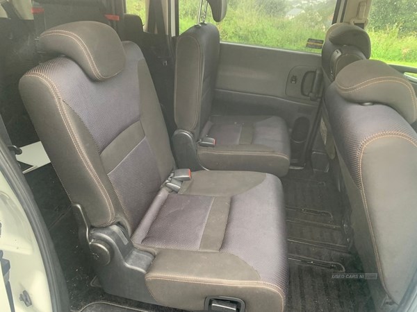 Nissan Serena Listing Image