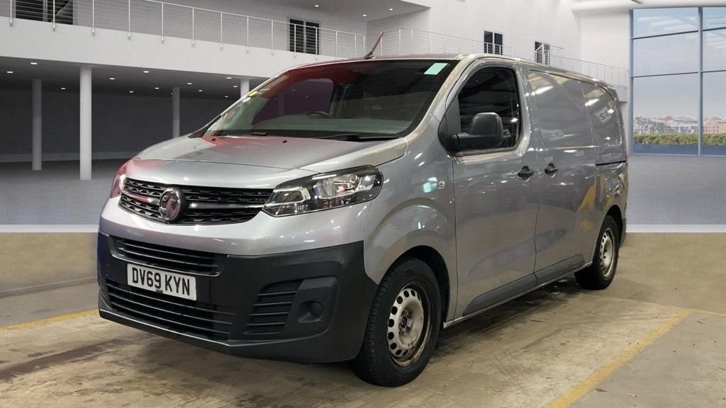 Vauxhall Vivaro Listing Image