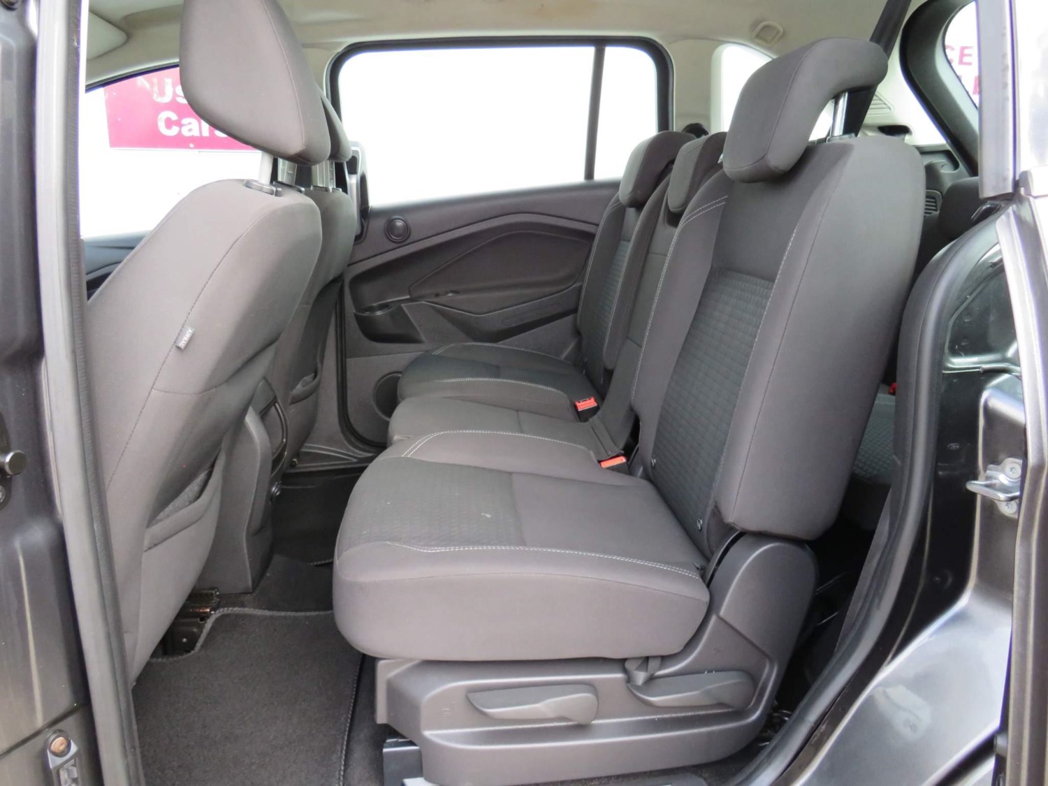 Ford Grand C-Max Listing Image