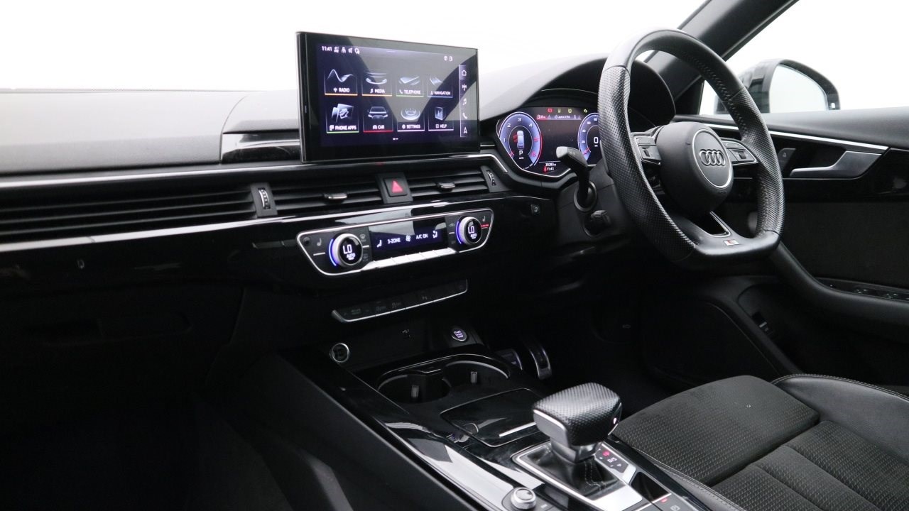 Audi A4 Avant Listing Image
