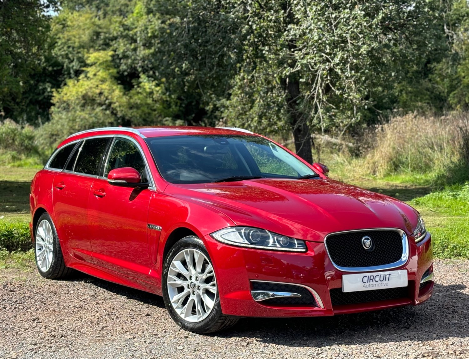 Jaguar XF Listing Image