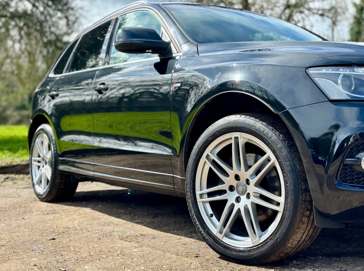 Audi Q5 Listing Image