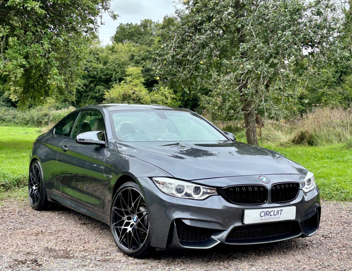 BMW M4 Listing Image