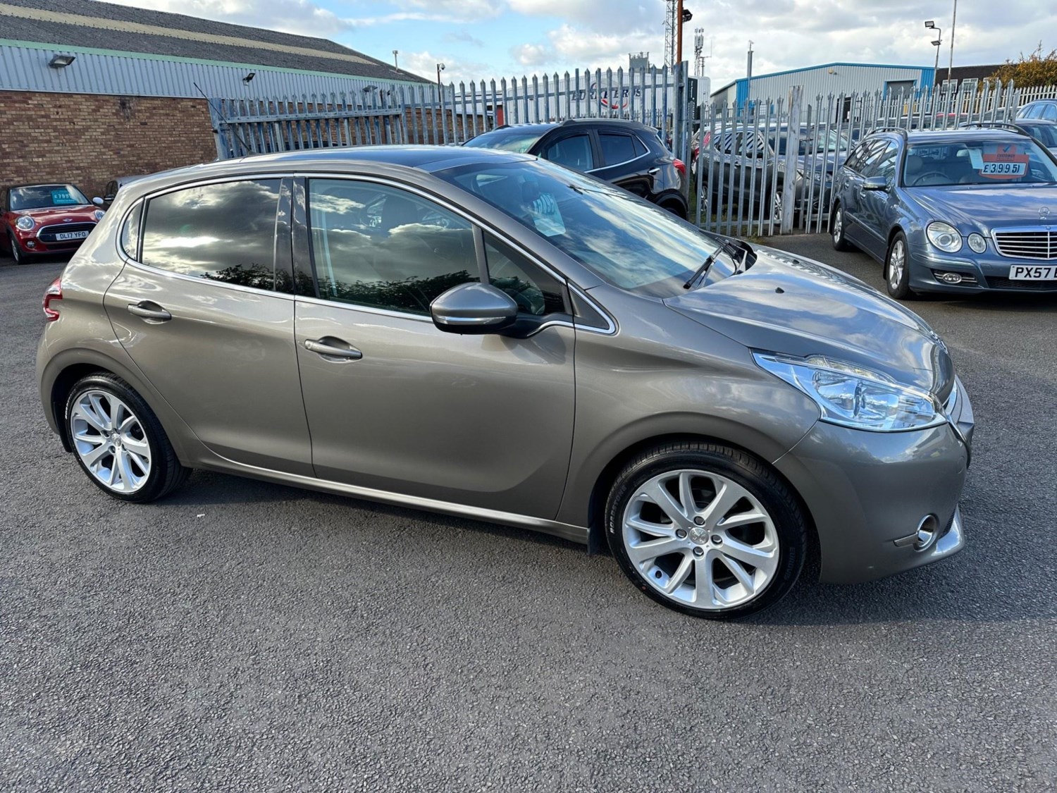 Peugeot 208 Listing Image